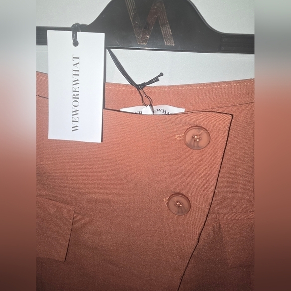 We Wore What Skirt Clay Size Large, NWT - Picture 2 of 3